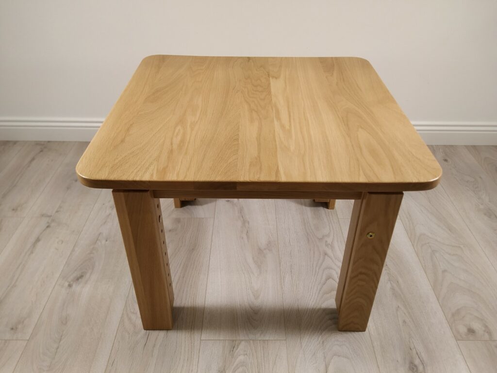 Reguliuojamas vaikiškas staliukas