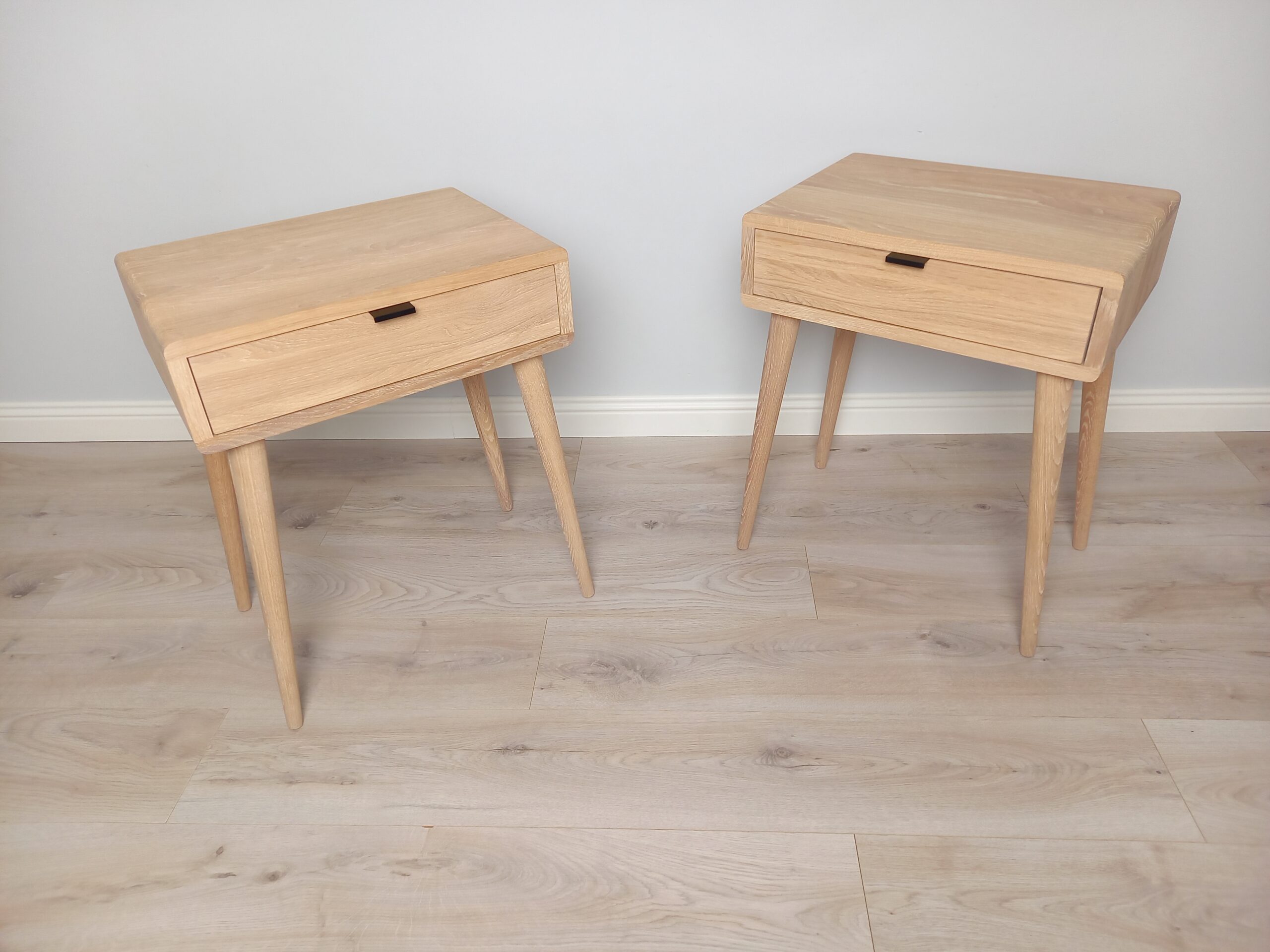 Spintelė „Tylios lajos poroje – Rasos“ Spintelė „Tylios lajos poroje – Rasos“