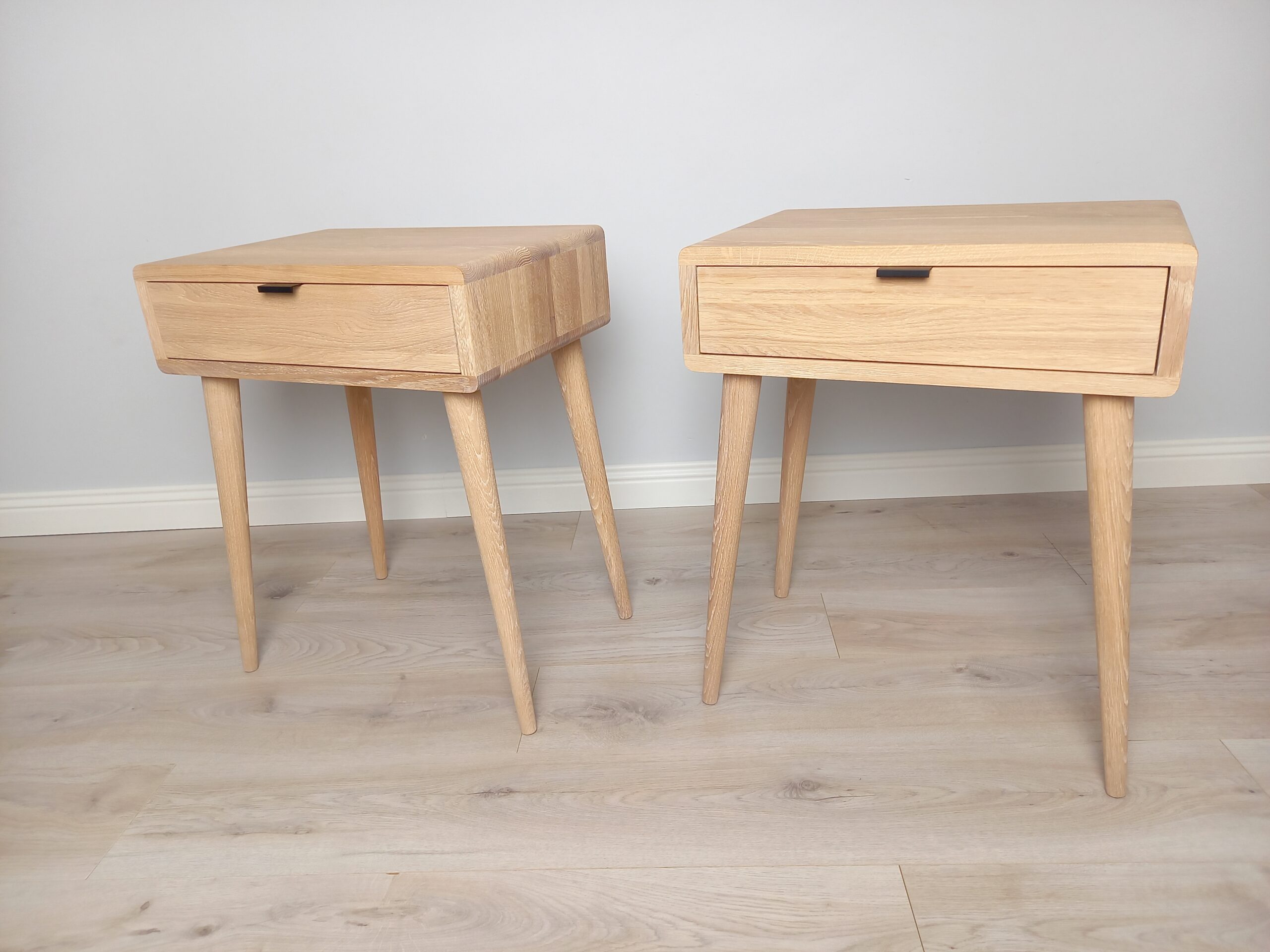 Spintelė „Tylios lajos poroje – Rasos“ Spintelė „Tylios lajos poroje – Rasos“