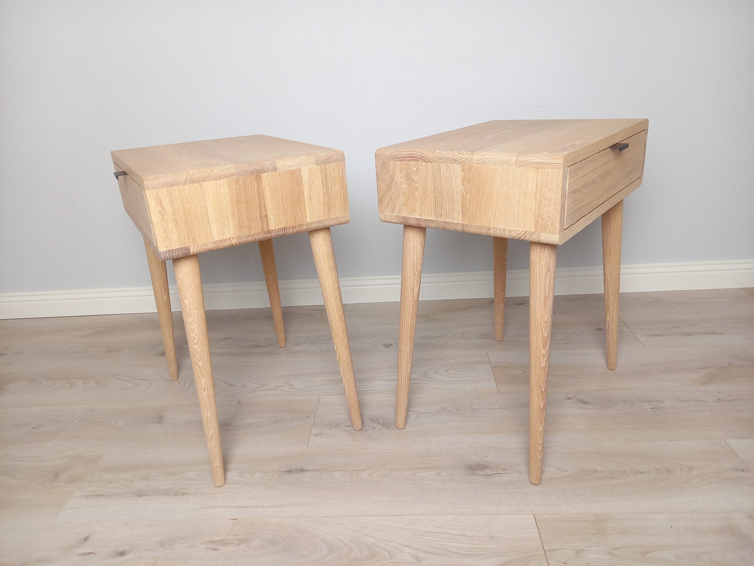 Spintelė „Tylios lajos poroje – Rasos“ Spintelė „Tylios lajos poroje – Rasos“