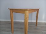 Ąžuolinis stalas su stalčium 100 x 60 cm